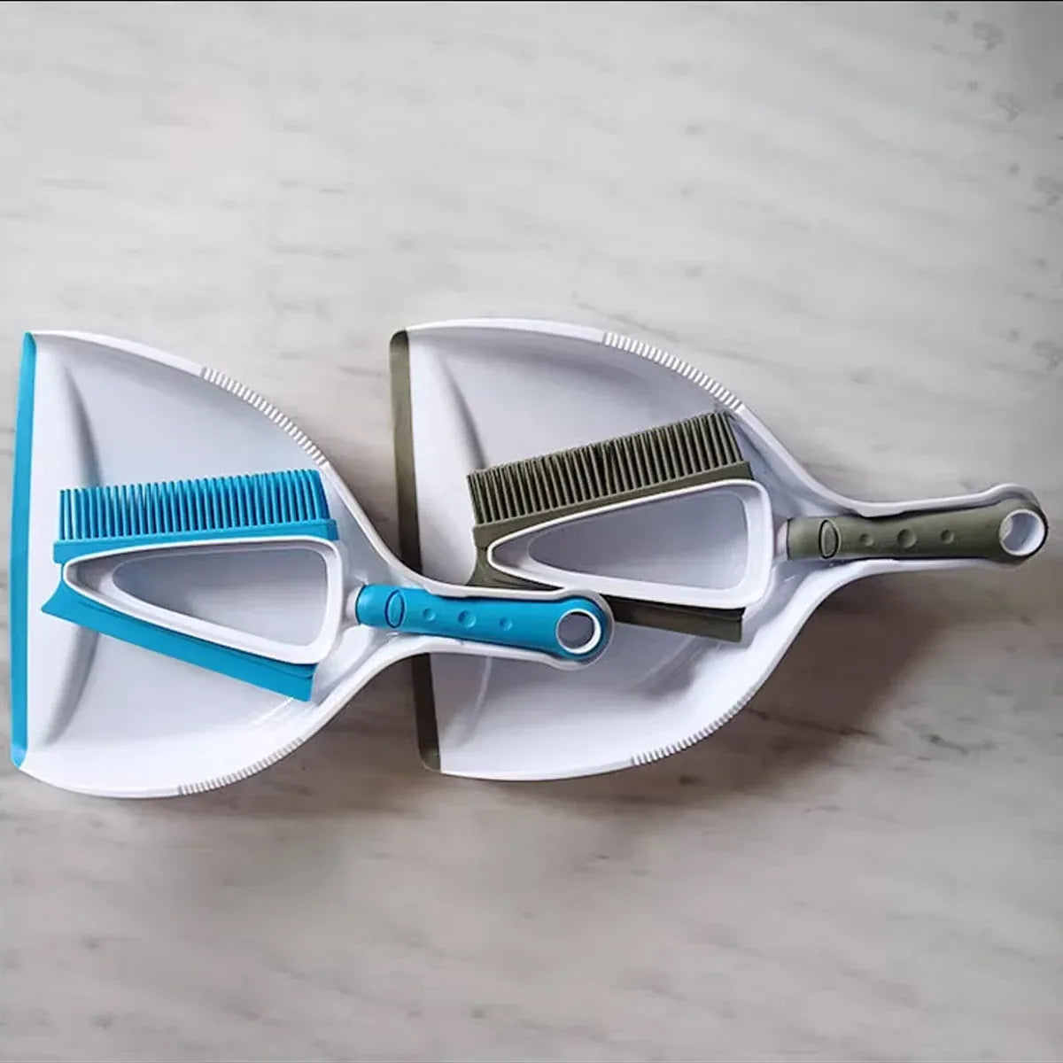 Multifunctional Pet Cleaning Hair Brush for Dogs Cats Removes Shedding Grooming - Coffee